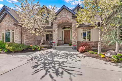 1584 E 11400 S, Sandy, UT 84092