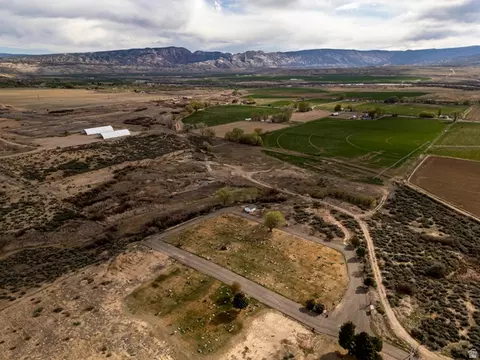 5602 S 9500 E, Jensen, UT 84035 photo 23