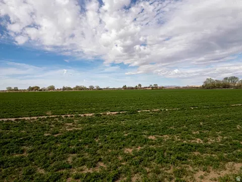 5602 S 9500 E, Jensen, UT 84035 photo 33
