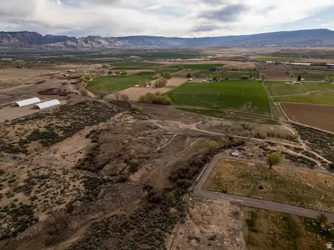 5602 S 9500 E, Jensen, UT 84035 photo 18