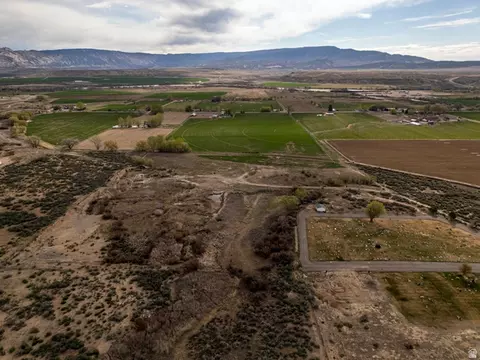 5602 S 9500 E, Jensen, UT 84035 photo 16