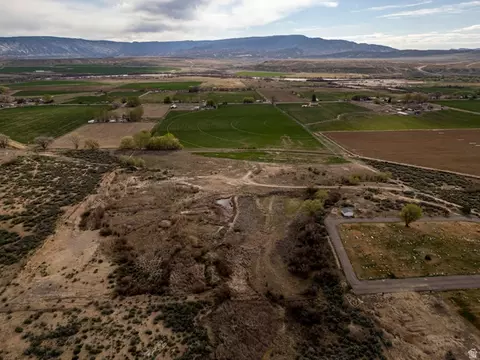5602 S 9500 E, Jensen, UT 84035 photo 15
