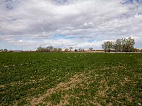 5602 S 9500 E, Jensen, UT 84035 photo 34