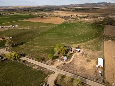 5602 S 9500 E, Jensen, UT 84035 photo 7