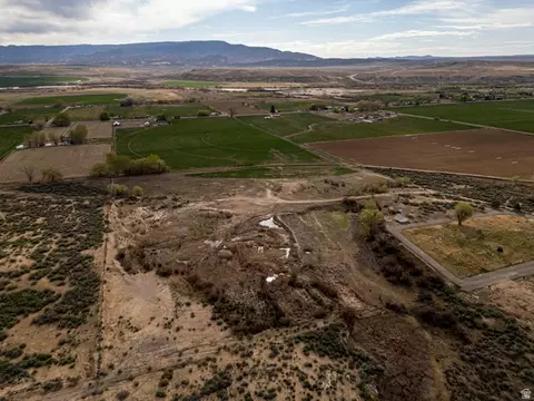 5602 S 9500 E, Jensen, UT 84035 photo 12