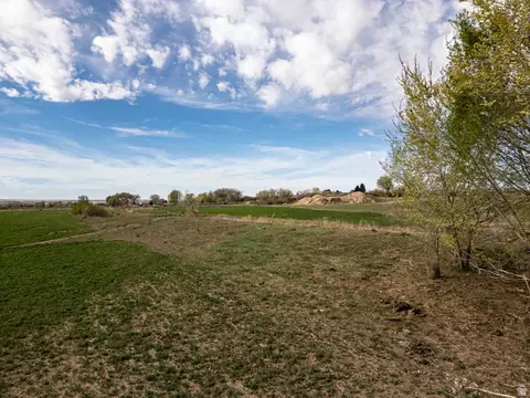5602 S 9500 E, Jensen, UT 84035 photo 40