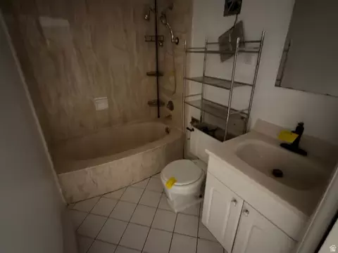 Bath - 5485 S 925 E, Ogden, UT 84405 photo 3 of 3
