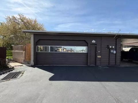 Exterior - 5485 S 925 E, Ogden, UT 84405 photo 4 of 5