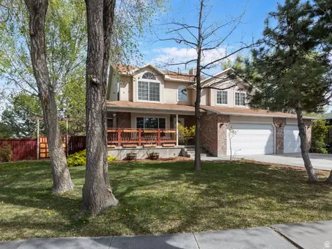 12093 S Kings Crossing Way W, Riverton, UT 84065