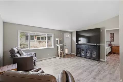 537 Kirk St, Layton, UT 84041