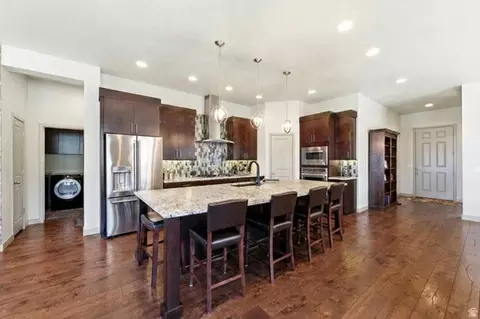 Kitchen - 987 E Deer Arch Ln, Draper, UT 84020 photo 1 of 2