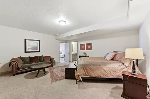 Bedroom - 987 E Deer Arch Ln, Draper, UT 84020 photo 4 of 5