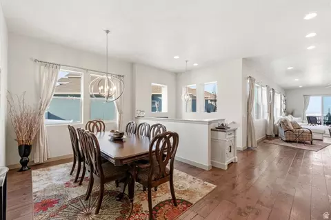Dining - 987 E Deer Arch Ln, Draper, UT 84020 photo 2 of 2