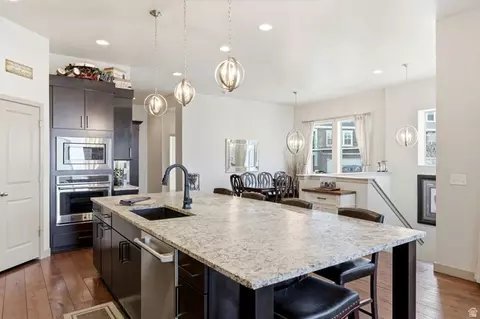 Kitchen - 987 E Deer Arch Ln, Draper, UT 84020 photo 2 of 2