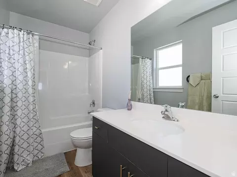 Bath - 2487 E Canyon Wild Rd #413, Draper, UT 84020 photo 7 of 7