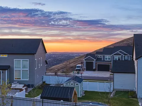 Exterior - 2487 E Canyon Wild Rd #413, Draper, UT 84020 photo 23 of 24