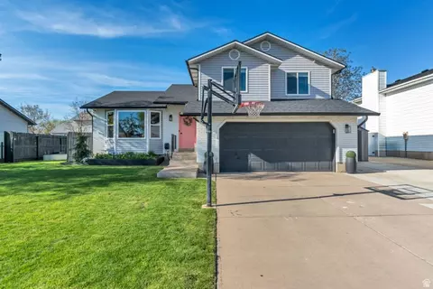 1026 W 450 S, Layton, UT 84041