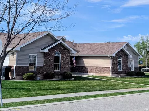 590 E 1st S S S #A/B, Preston, ID 83263