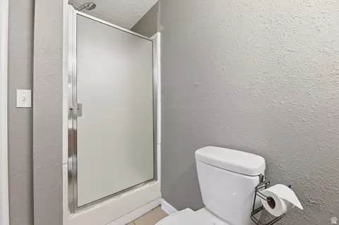 Bath - 348 E 500 S, Clearfield, UT 84015 photo 4 of 4