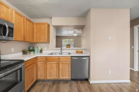 Kitchen - 348 E 500 S, Clearfield, UT 84015 photo 2 of 3