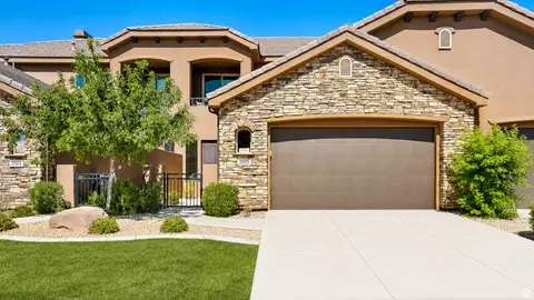 2009 N Coral Ridge Dr, Washington, UT 84780