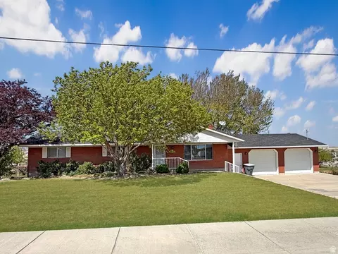 330 W W Ctr, Orangeville, UT 84537