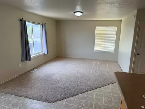 Living - 3882 E Cascade Rd, Eagle Mountain, UT 84005 photo 4 of 6