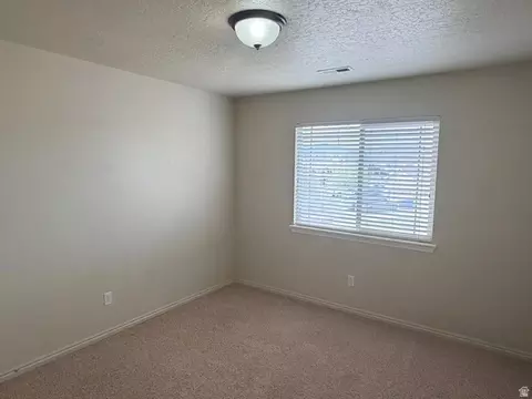 Bedroom - 3882 E Cascade Rd, Eagle Mountain, UT 84005 photo 3 of 4