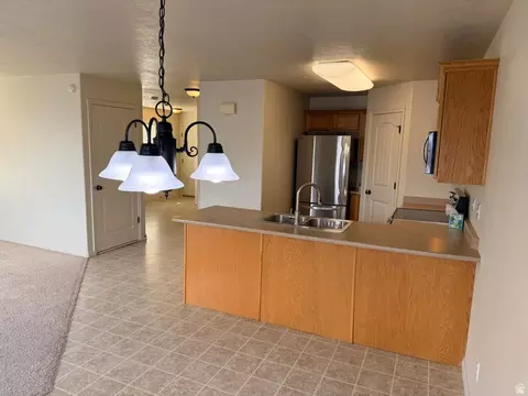 Kitchen - 3882 E Cascade Rd, Eagle Mountain, UT 84005 photo 4 of 4