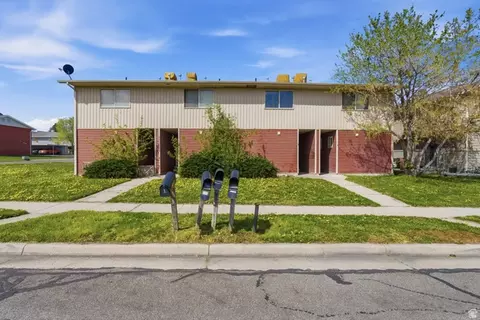 4526 S Dean Dr W, West Valley City, UT 84120