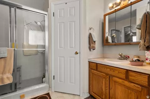 Bath - 2925 N 850 E, North Ogden, UT 84414 photo 2 of 3