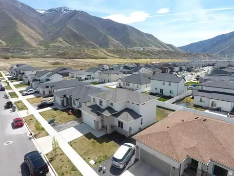 View/Area - 815 W Powderwood Ln, Mapleton, UT 84664 photo 2 of 6