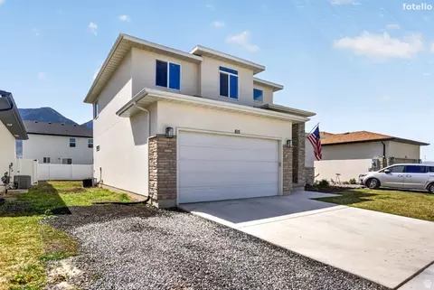 Exterior - 815 W Powderwood Ln, Mapleton, UT 84664 photo 4 of 6