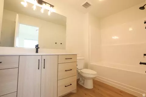 Bath - 675 N 280 W, Smithfield, UT 84335 photo 2 of 5