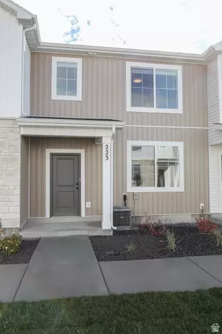 Exterior - 675 N 280 W, Smithfield, UT 84335 photo 3 of 4