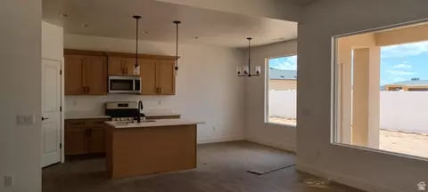 Kitchen - 4973 N 970 E, Enoch, UT 84721 photo 1 of 2
