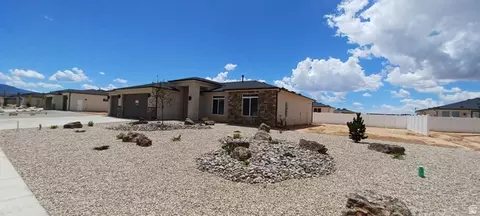 Exterior - 4973 N 970 E, Enoch, UT 84721 photo 2 of 3
