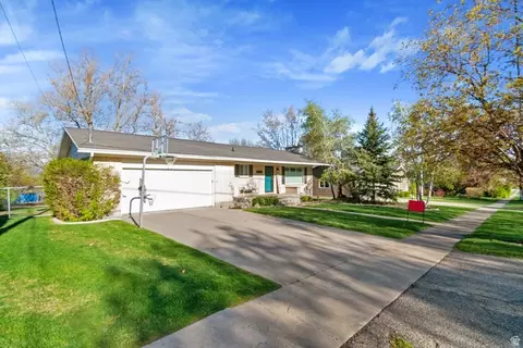 237 S Main St, Providence, UT 84332