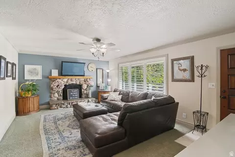 Living - 237 S Main St, Providence, UT 84332 photo 2 of 4