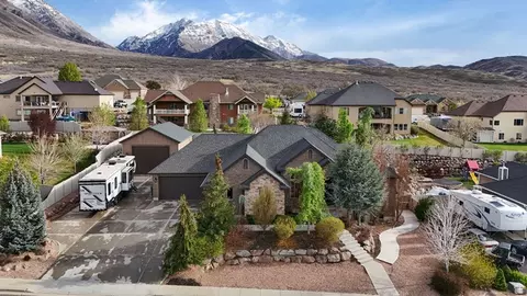 858 E 600 S, Santaquin, UT 84655