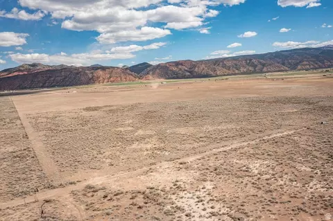 1500 N 800 W #9, Parowan, UT 84761