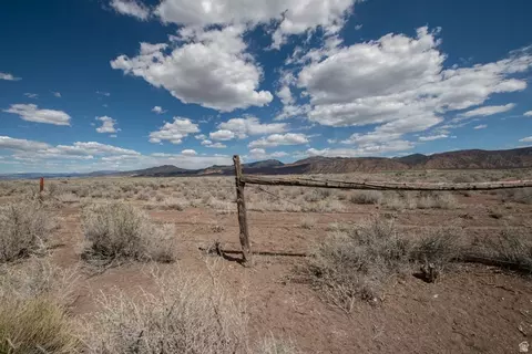 1500 N 800 W #9, Parowan, UT 84761