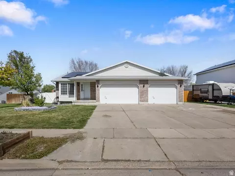 568 W 375 N, Clearfield, UT 84015