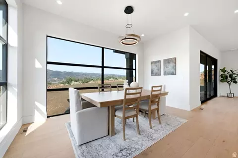 Dining - 11321 N Soaring Hawk Ln #3, Hideout, UT 84036 photo 3 of 4