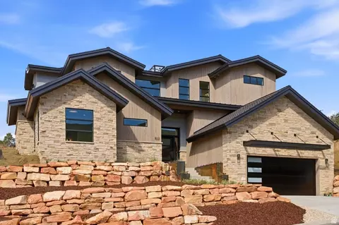 Exterior - 11321 N Soaring Hawk Ln #3, Hideout, UT 84036 photo 7 of 17
