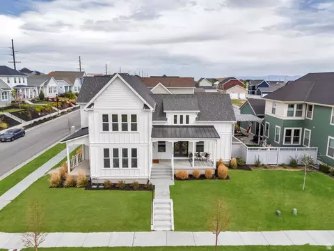 6386 W Arranmore Dr, South Jordan, UT 84009