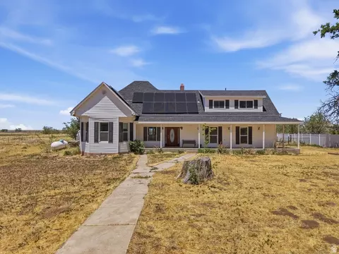 4909 W 6150 S, Kanosh, UT 84637