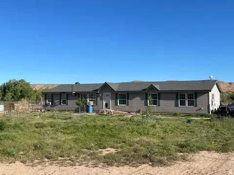 240 E Horseshoe Bend Rd, Vernal, UT 84078