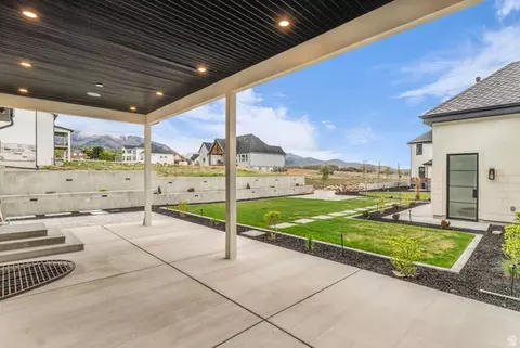 Exterior - 1298 S 1090 E, Salem, UT 84653 photo 7 of 22