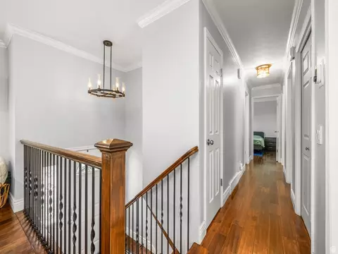 Entry Way - 523 Mountain View Rd, Centerville, UT 84014 photo 2 of 3